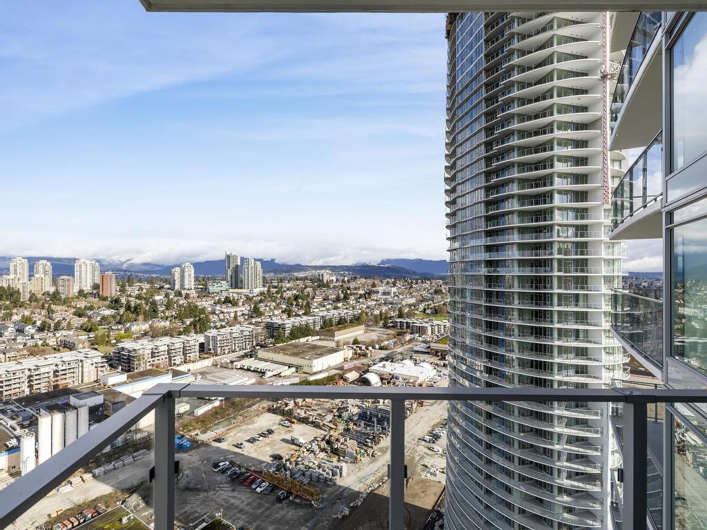 









7683


Park

Crescent, 2602,
Burnaby,




BC
V3N 0J4

