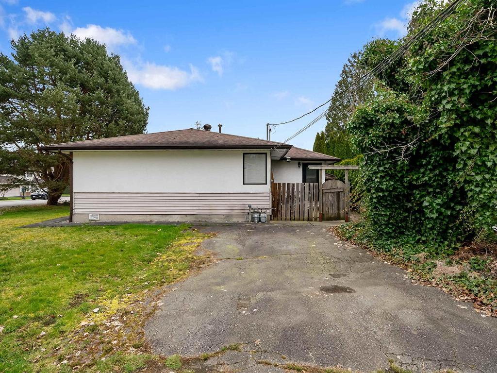 









23340


122

Avenue,
Maple Ridge,




BC
V2X 3Y7

