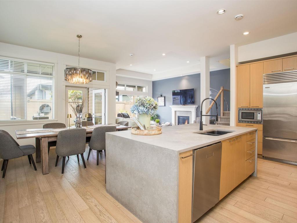 









5009


Cedar Springs

Drive,
Tsawwassen,




BC
V4M 0A7

