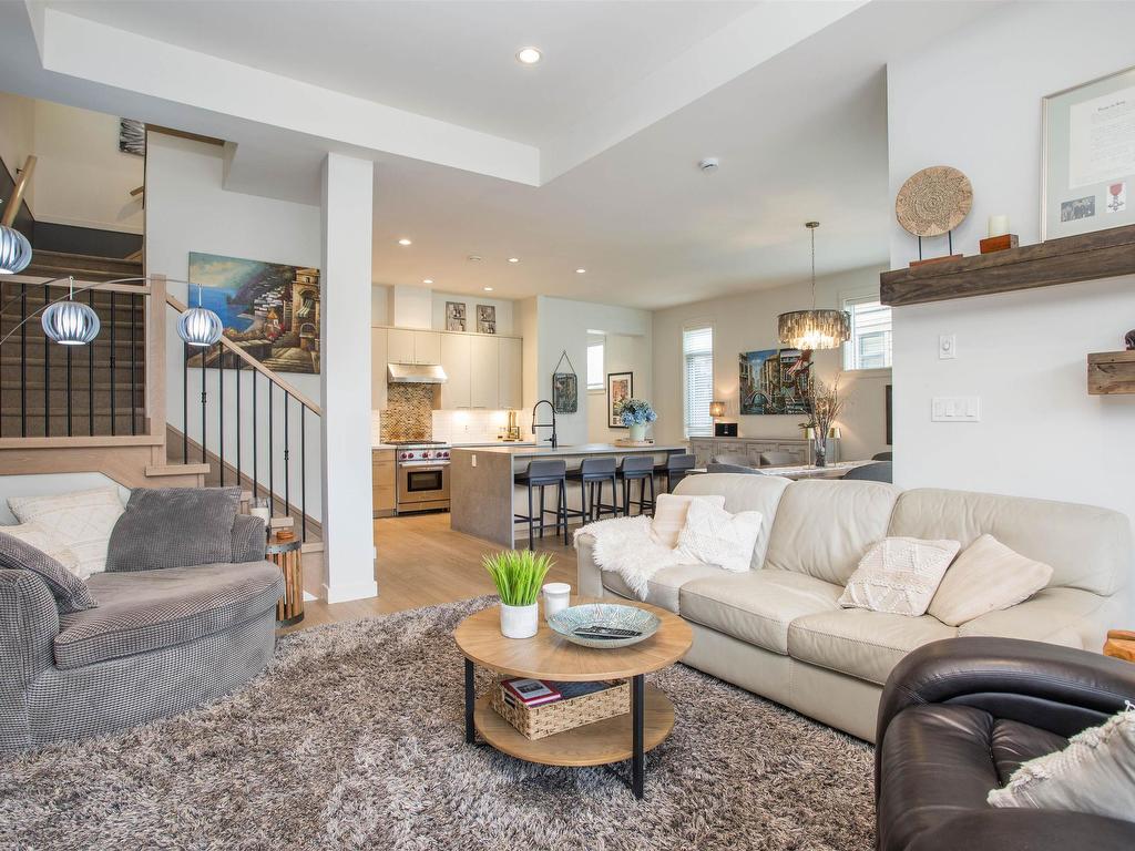 









5009


Cedar Springs

Drive,
Tsawwassen,




BC
V4M 0A7

