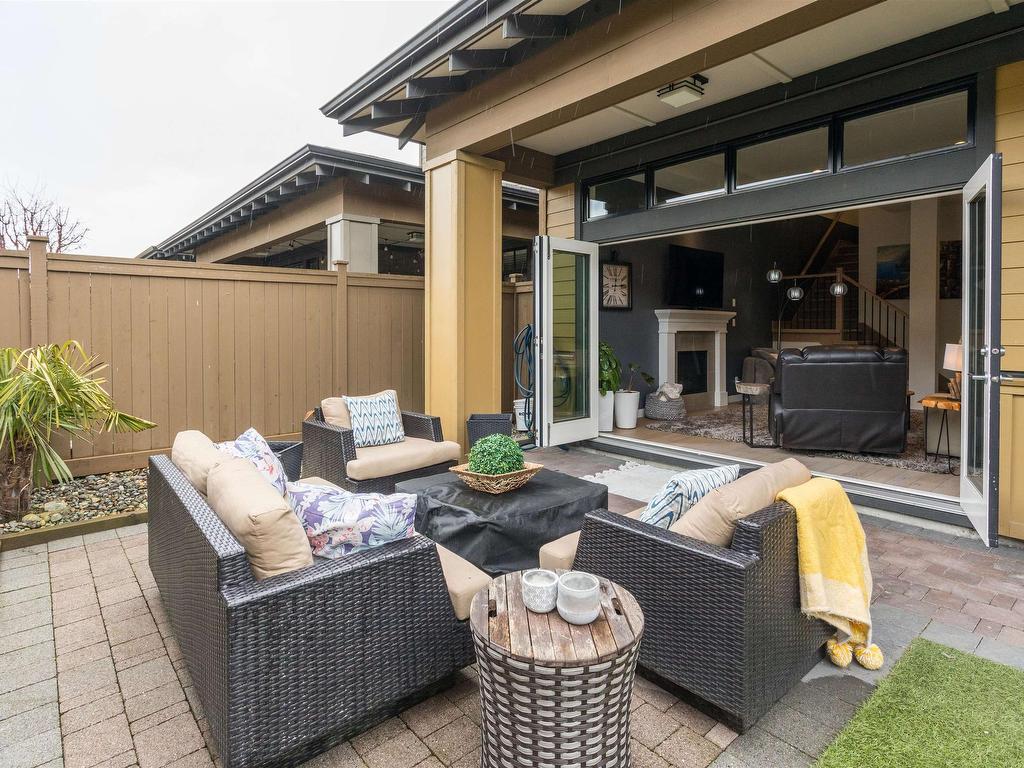 









5009


Cedar Springs

Drive,
Tsawwassen,




BC
V4M 0A7


