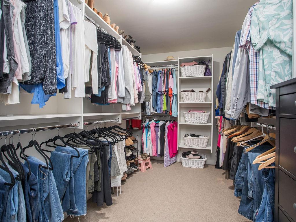 









5009


Cedar Springs

Drive,
Tsawwassen,




BC
V4M 0A7

