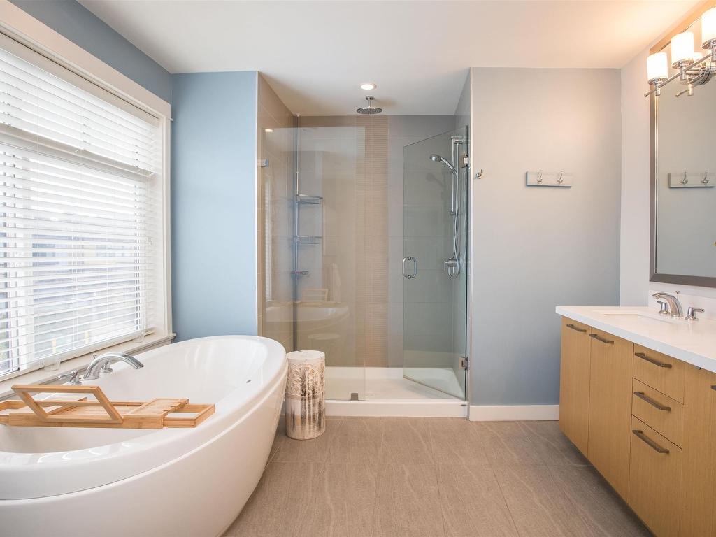 









5009


Cedar Springs

Drive,
Tsawwassen,




BC
V4M 0A7

