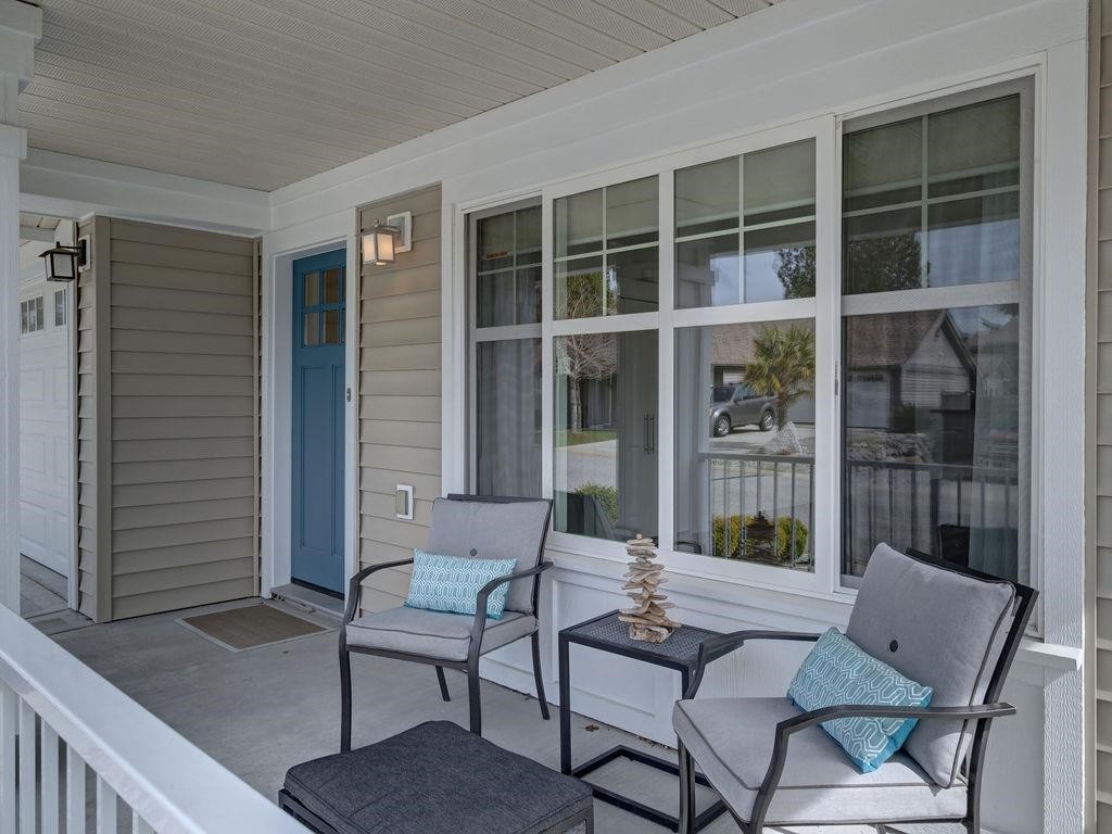 









5652


Andres

Road,
Sechelt,




BC
V7Z 0M4

