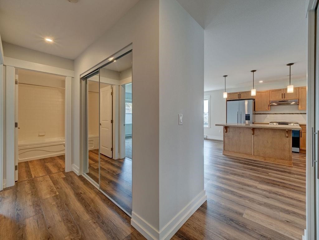 









5652


Andres

Road,
Sechelt,




BC
V7Z 0M4

