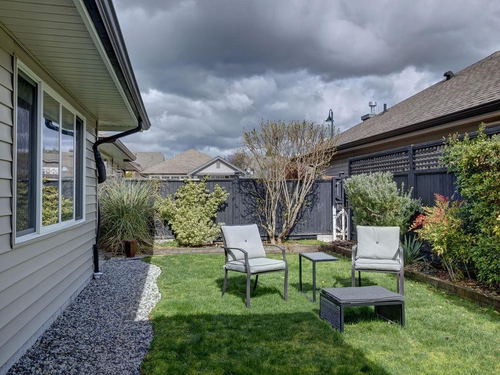 









5652


Andres

Road,
Sechelt,




BC
V7Z 0M4

