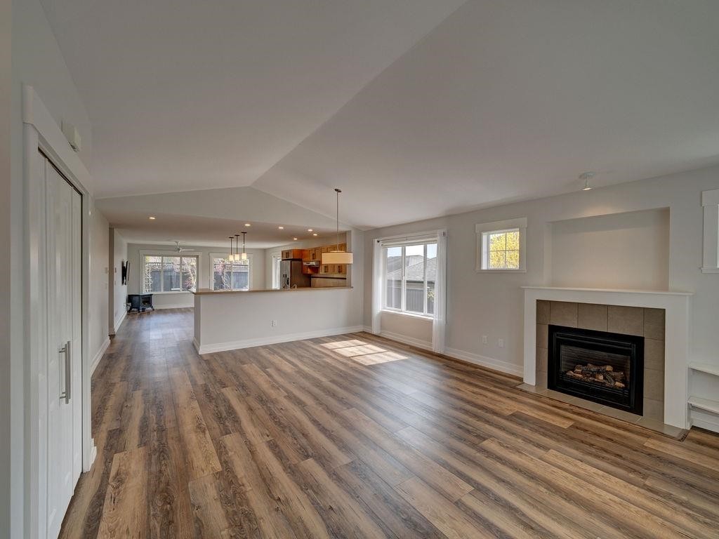 









5652


Andres

Road,
Sechelt,




BC
V7Z 0M4

