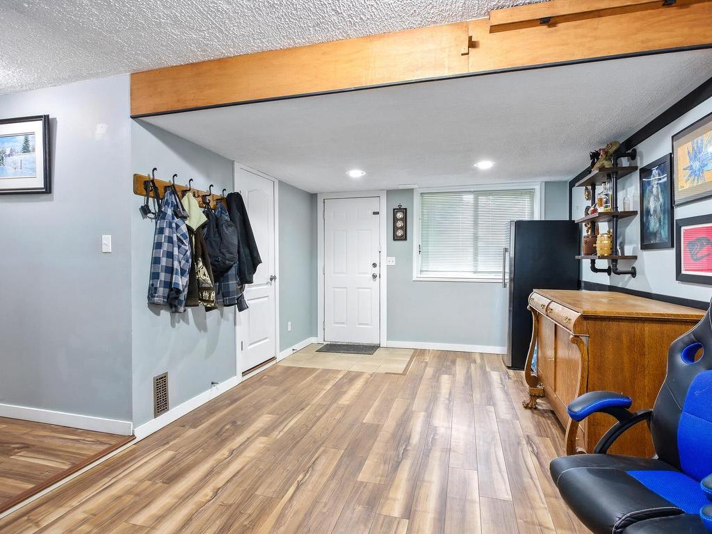 









12380


216

Street,
Maple Ridge,




BC
V2X 5K3

