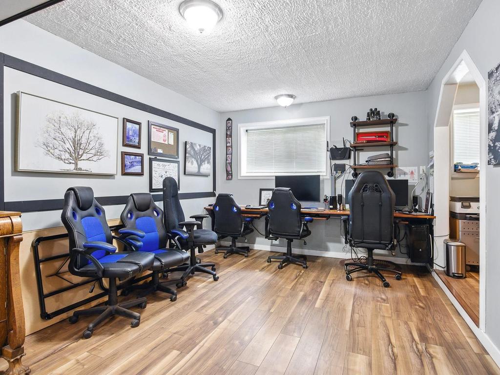









12380


216

Street,
Maple Ridge,




BC
V2X 5K3

