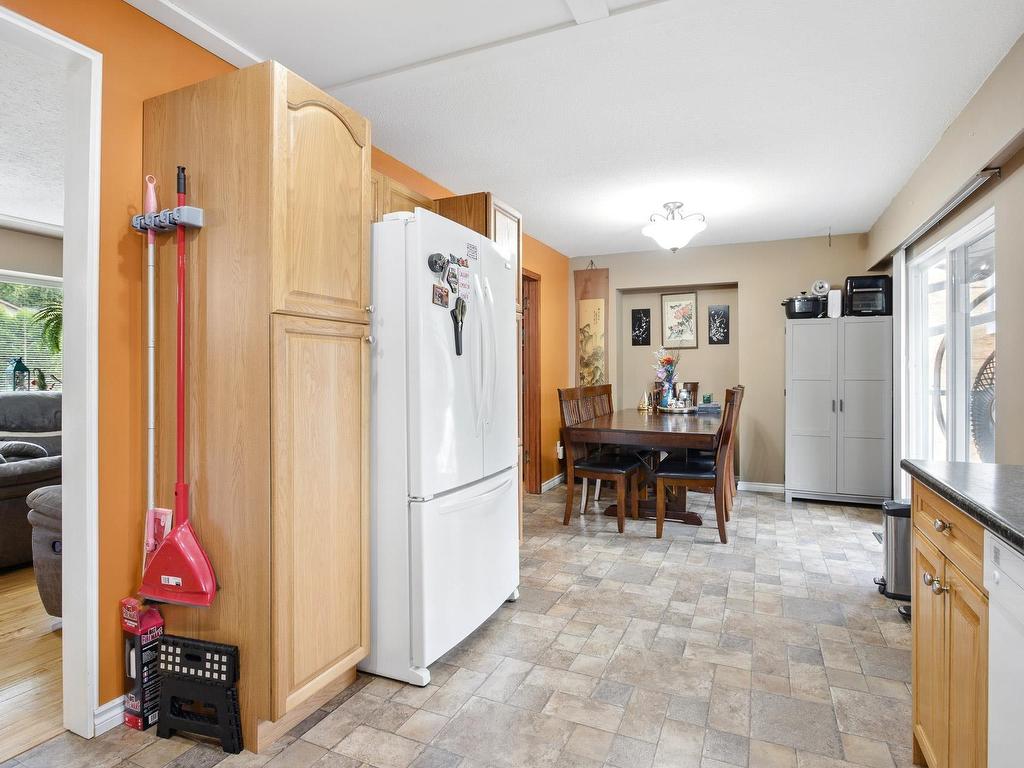 









12380


216

Street,
Maple Ridge,




BC
V2X 5K3

