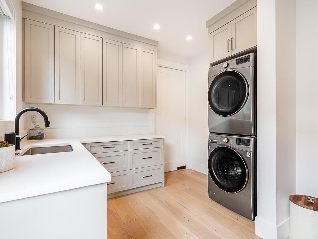 









1024


London

Street,
New Westminster,




BC
V3M 3B8

