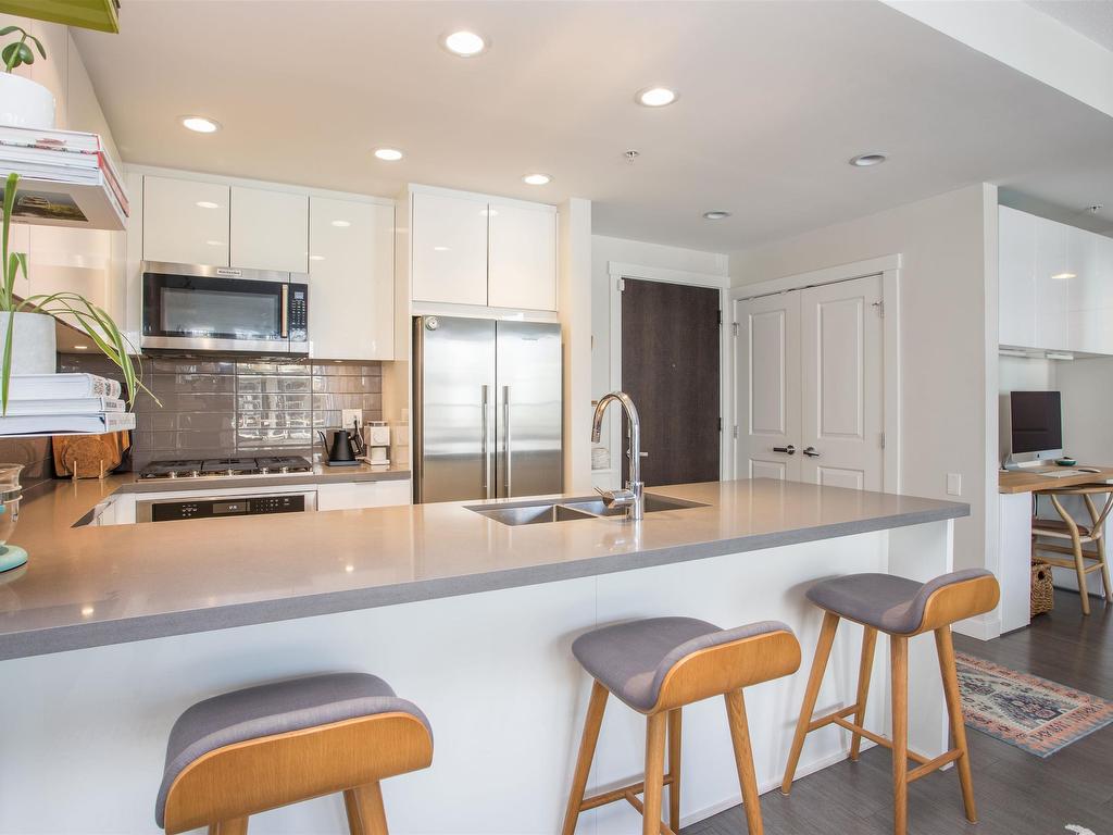 









277


1st

Street West,
North Vancouver,




BC
V7M 0E8

