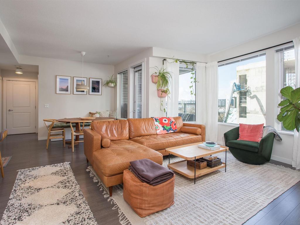 









277


1st

Street West,
North Vancouver,




BC
V7M 0E8

