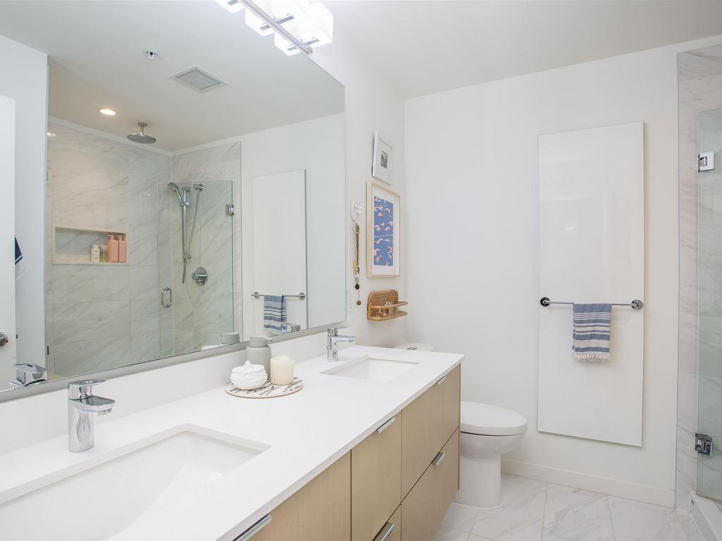 









277


1st

Street West,
North Vancouver,




BC
V7M 0E8

