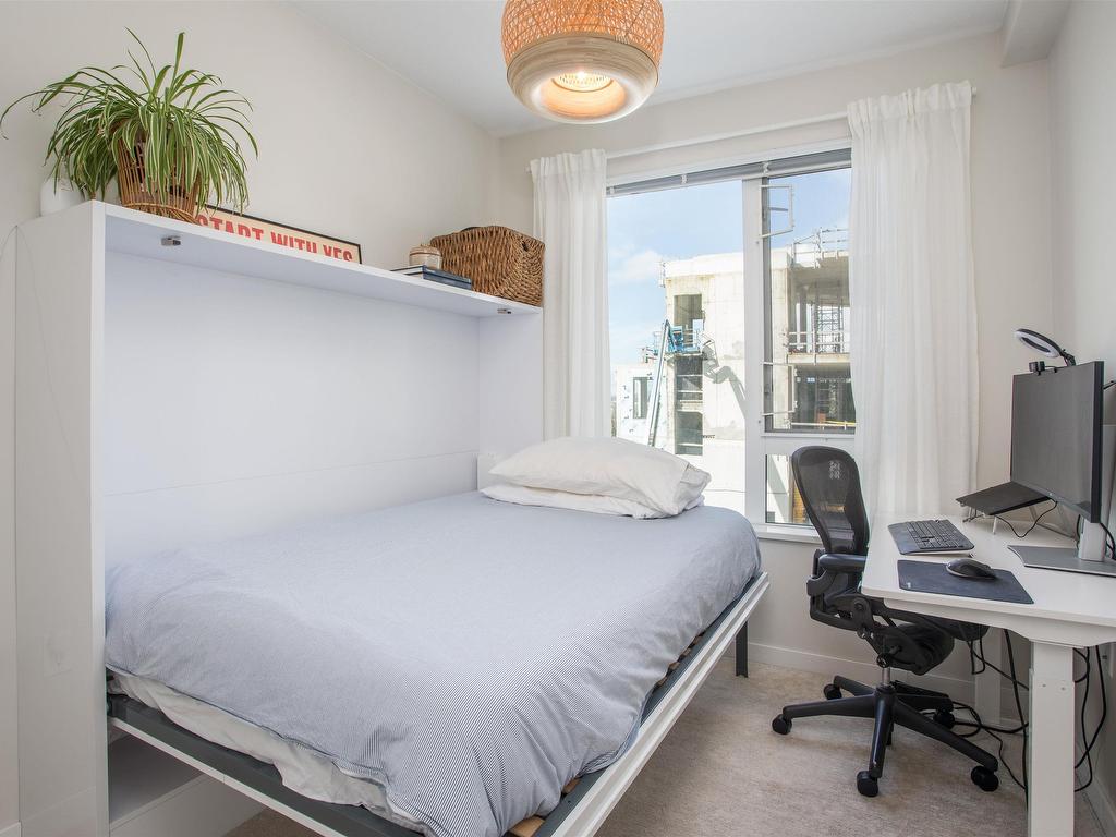 









277


1st

Street West,
North Vancouver,




BC
V7M 0E8

