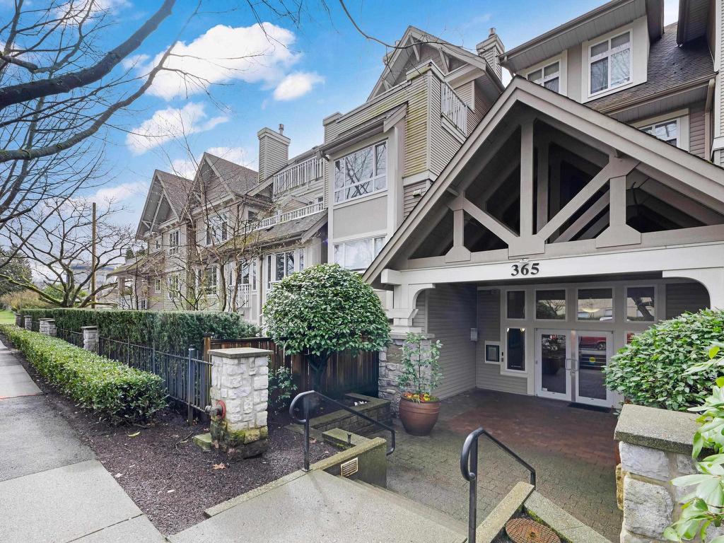 









365


1st

Street East, 213,
North Vancouver,




BC
V7L 4W5

