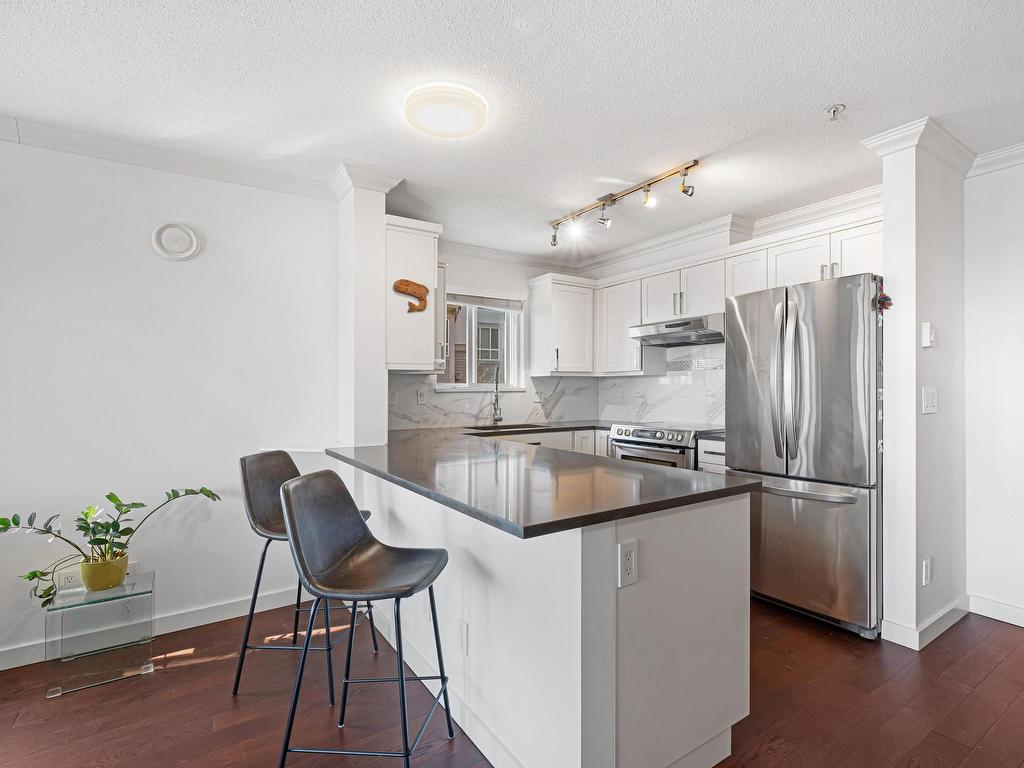 









365


1st

Street East, 213,
North Vancouver,




BC
V7L 4W5

