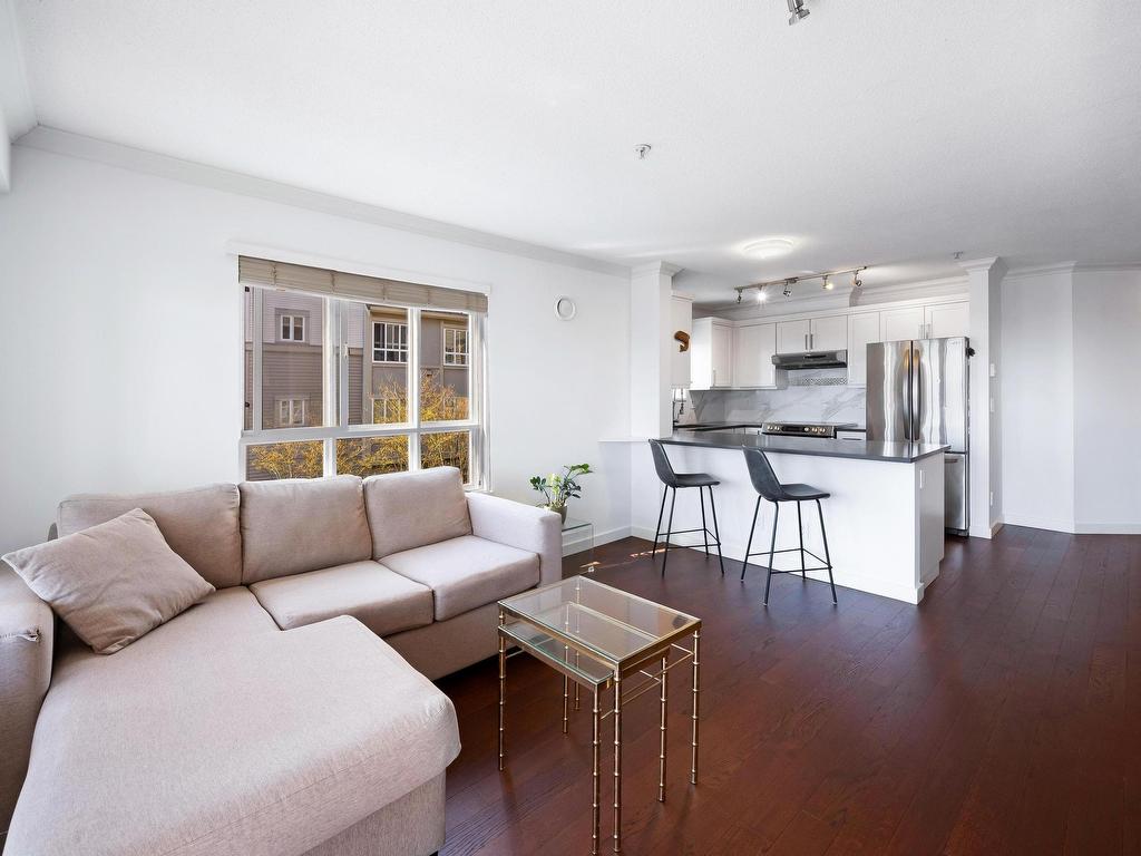 









365


1st

Street East, 213,
North Vancouver,




BC
V7L 4W5

