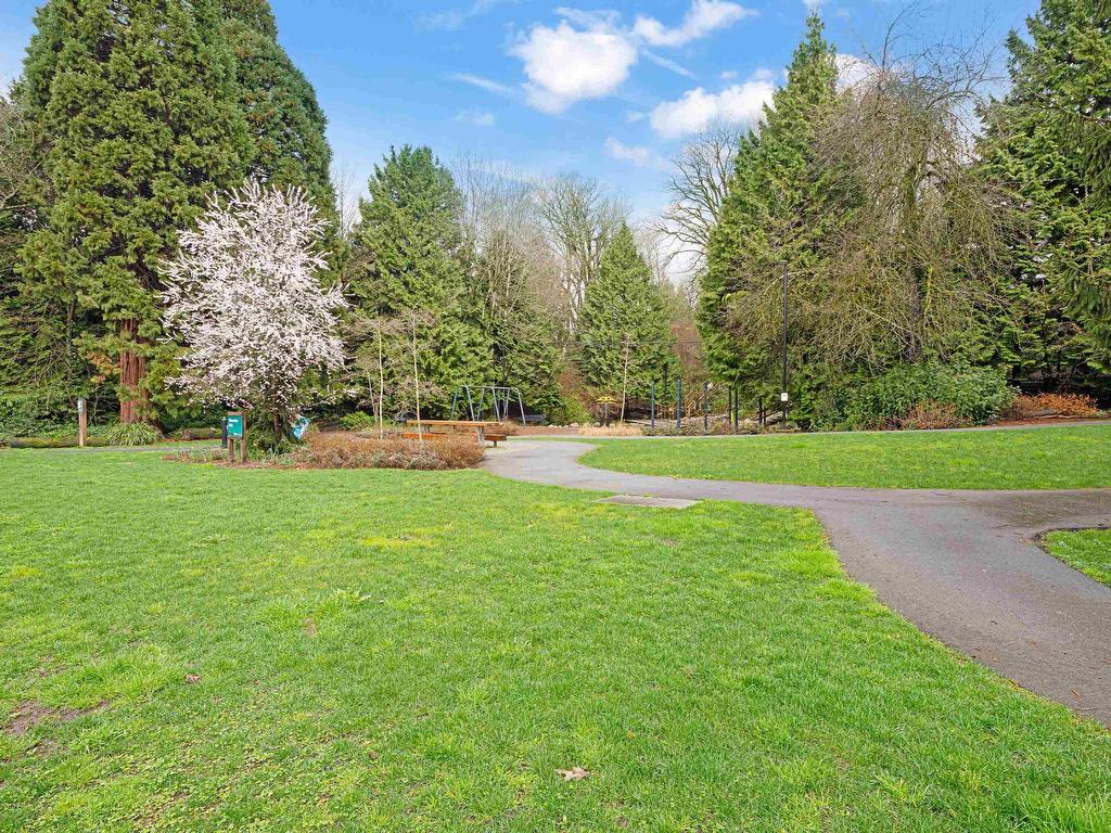 









365


1st

Street East, 213,
North Vancouver,




BC
V7L 4W5

