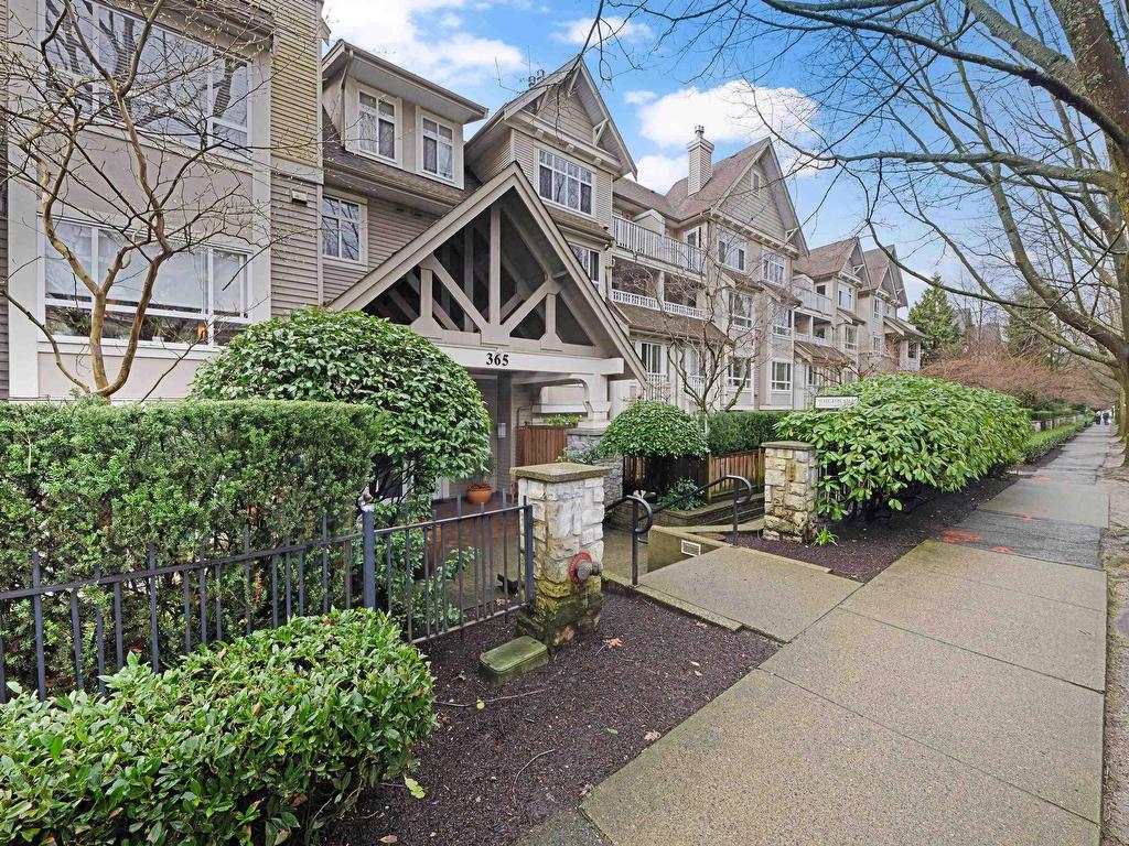 









365


1st

Street East, 213,
North Vancouver,




BC
V7L 4W5

