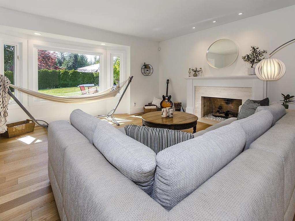 









5237


Timberfeild

Road,
West Vancouver,




BC
V7W 2Y5

