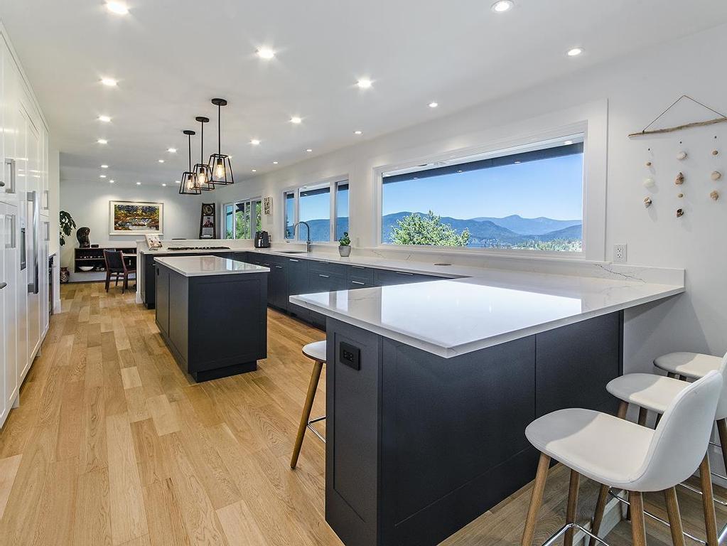 









5237


Timberfeild

Road,
West Vancouver,




BC
V7W 2Y5

