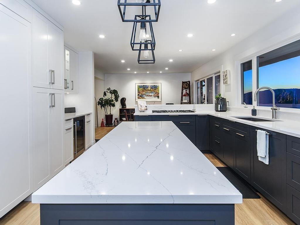 









5237


Timberfeild

Road,
West Vancouver,




BC
V7W 2Y5


