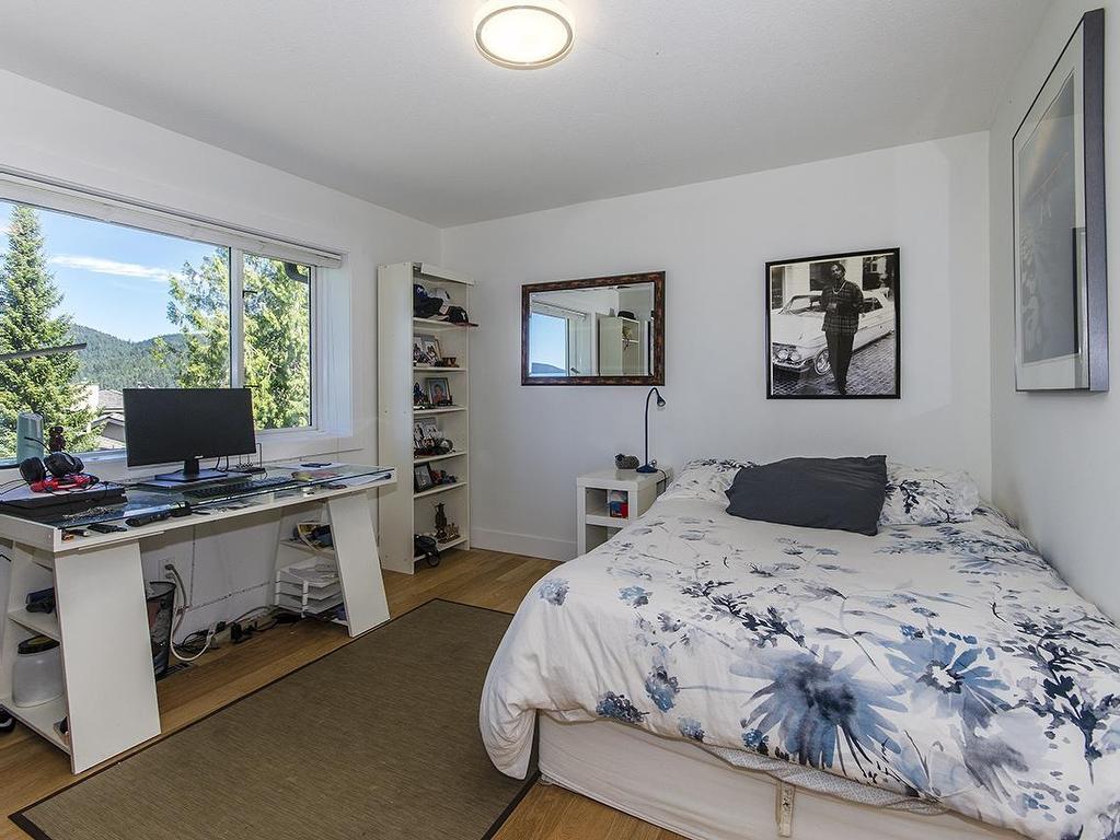 









5237


Timberfeild

Road,
West Vancouver,




BC
V7W 2Y5

