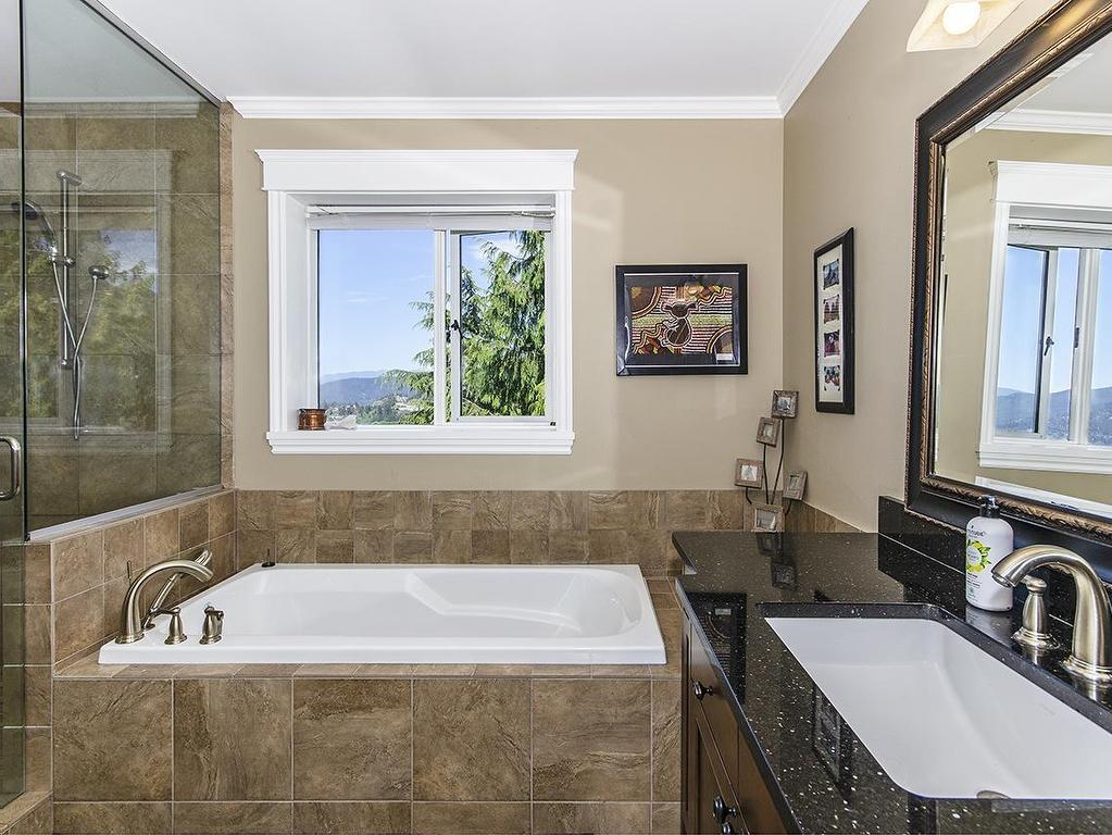 









5237


Timberfeild

Road,
West Vancouver,




BC
V7W 2Y5

