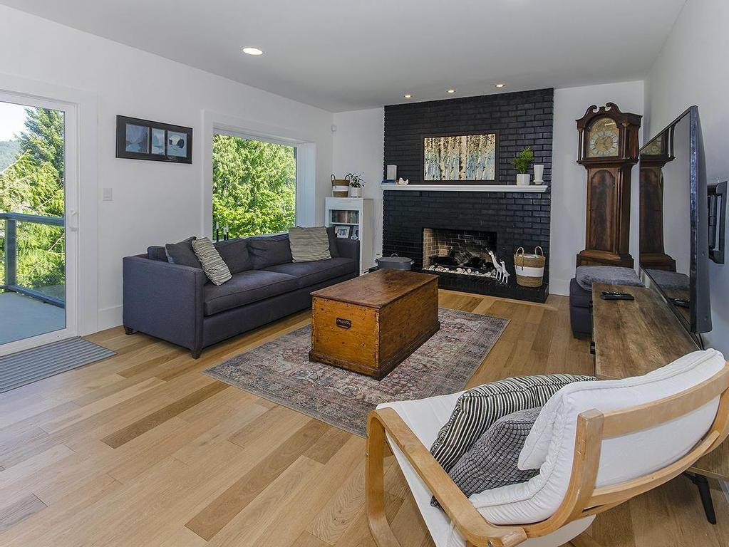 









5237


Timberfeild

Road,
West Vancouver,




BC
V7W 2Y5

