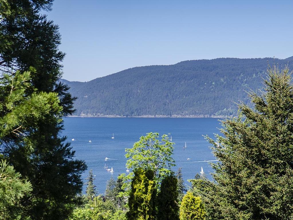 









5237


Timberfeild

Road,
West Vancouver,




BC
V7W 2Y5

