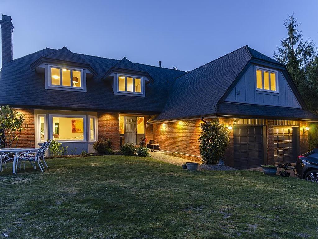 









5237


Timberfeild

Road,
West Vancouver,




BC
V7W 2Y5

