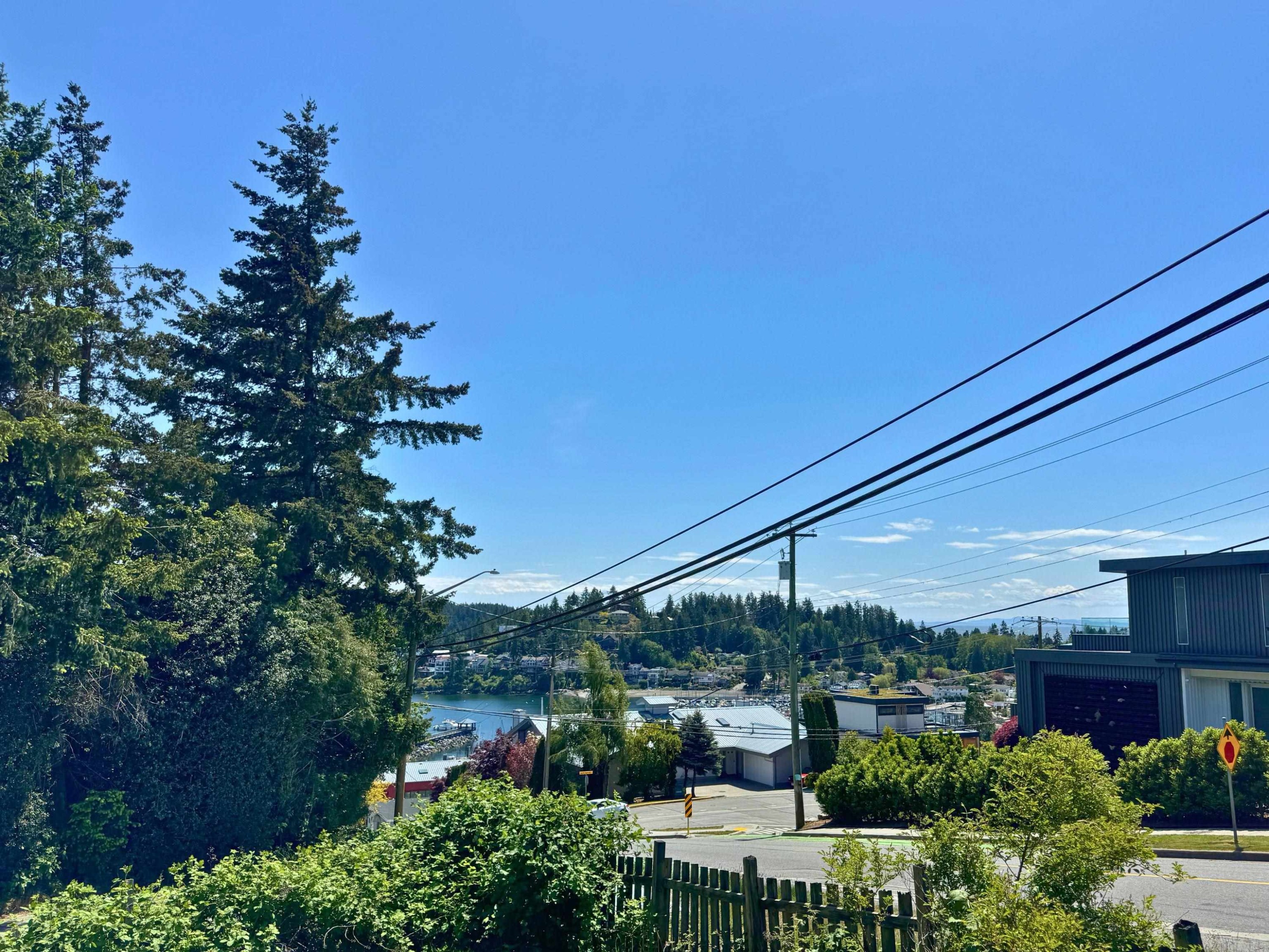









547


Fletcher

Road North,
Gibsons,




BC
V0N 1V0

