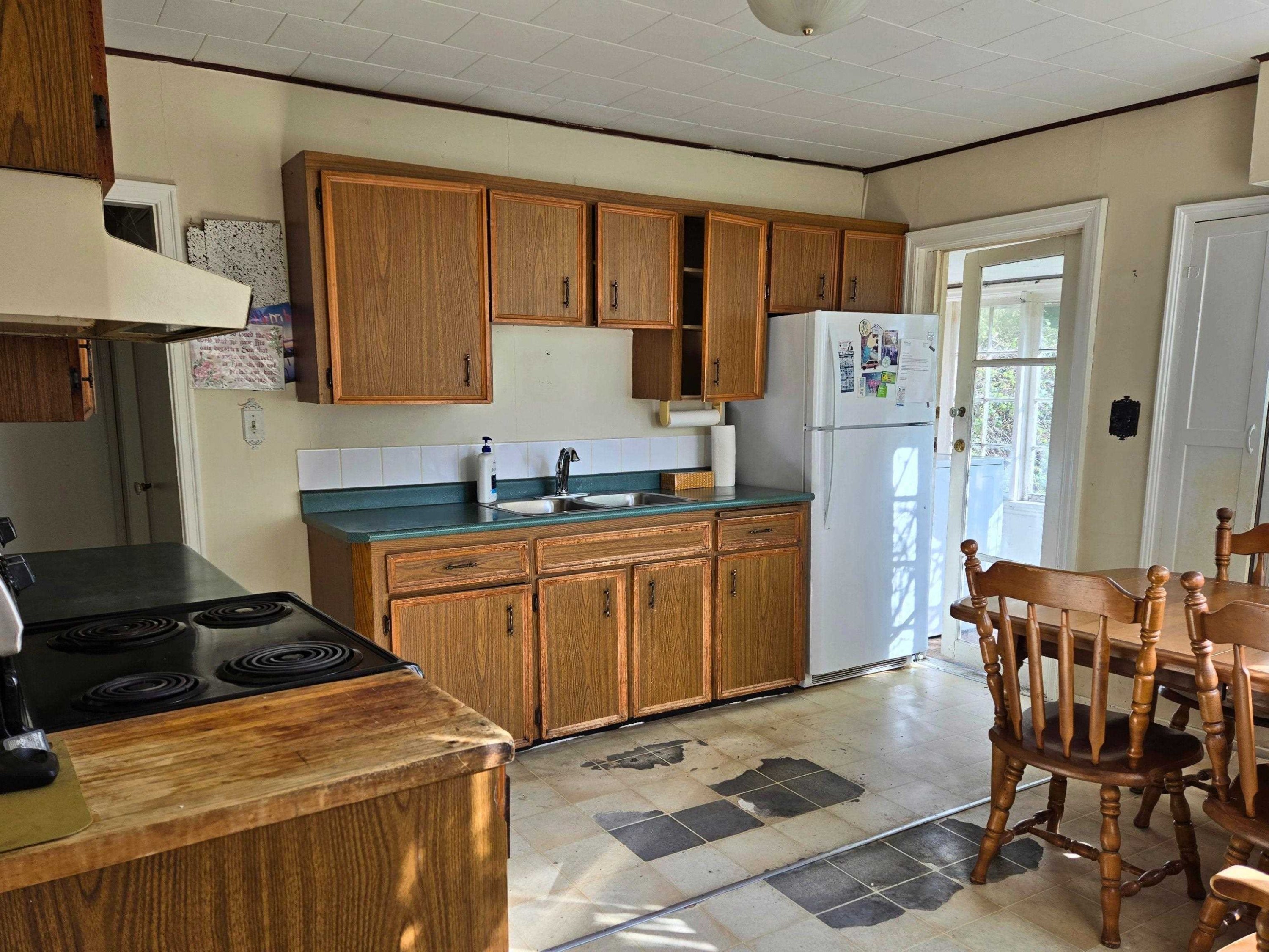 









547


Fletcher

Road North,
Gibsons,




BC
V0N 1V0

