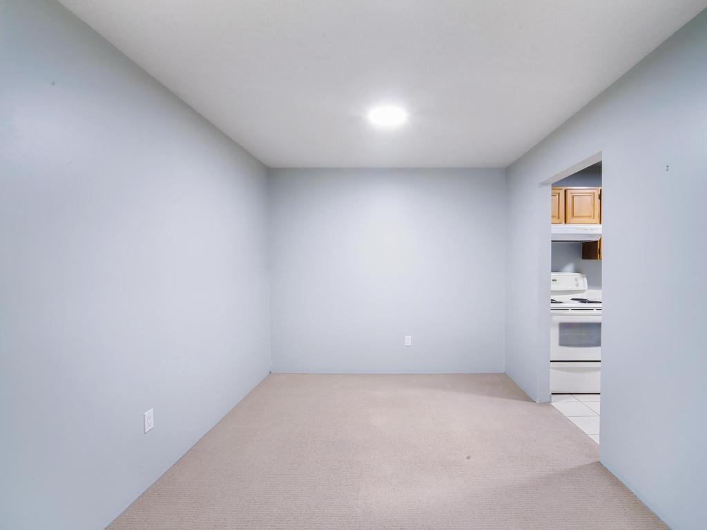 









1385


Draycott

Road, 320,
North Vancouver,




BC
V7J 3K9

