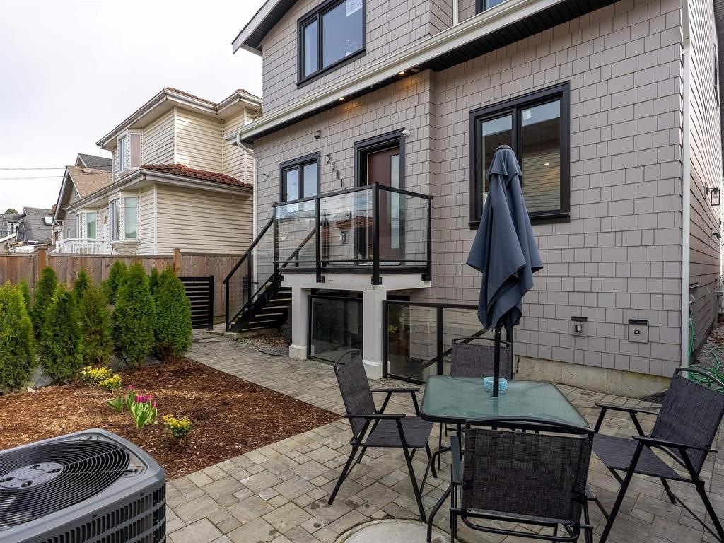 









3511


Triumph

Street,
Vancouver,




BC
V5K 1V2

