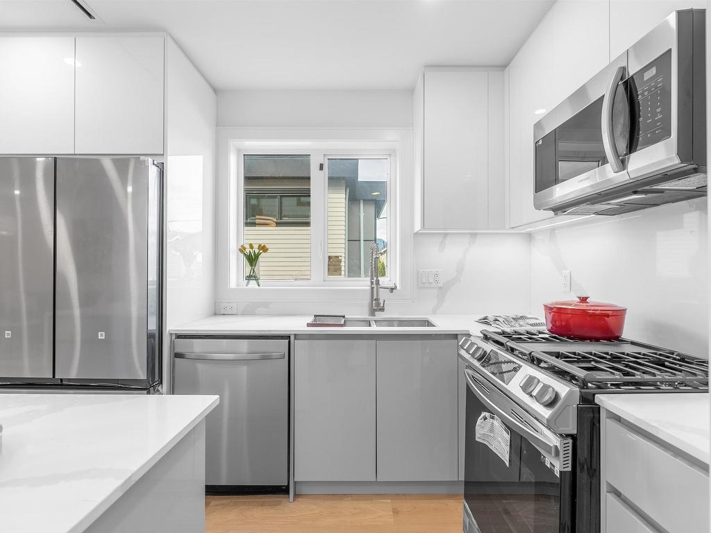 









3511


Triumph

Street,
Vancouver,




BC
V5K 1V2

