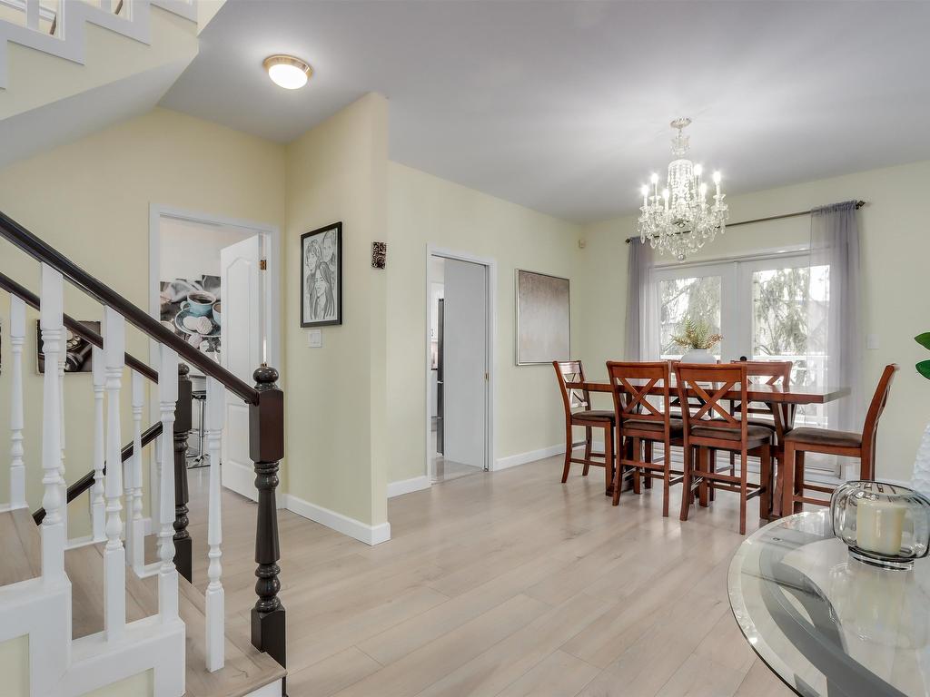 









5262


Oakmount

Crescent, 16,
Burnaby,




BC
V5H 4R7

