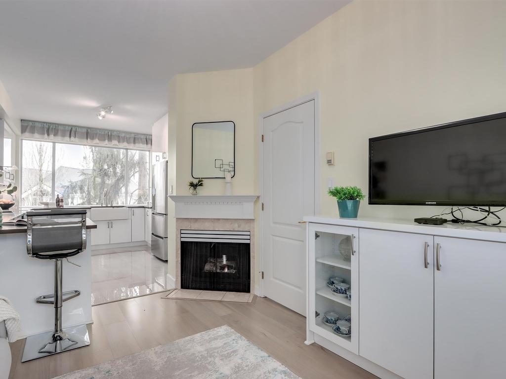 









5262


Oakmount

Crescent, 16,
Burnaby,




BC
V5H 4R7

