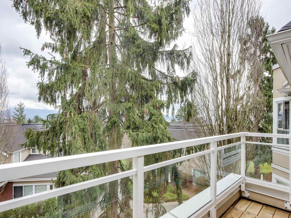 









5262


Oakmount

Crescent, 16,
Burnaby,




BC
V5H 4R7

