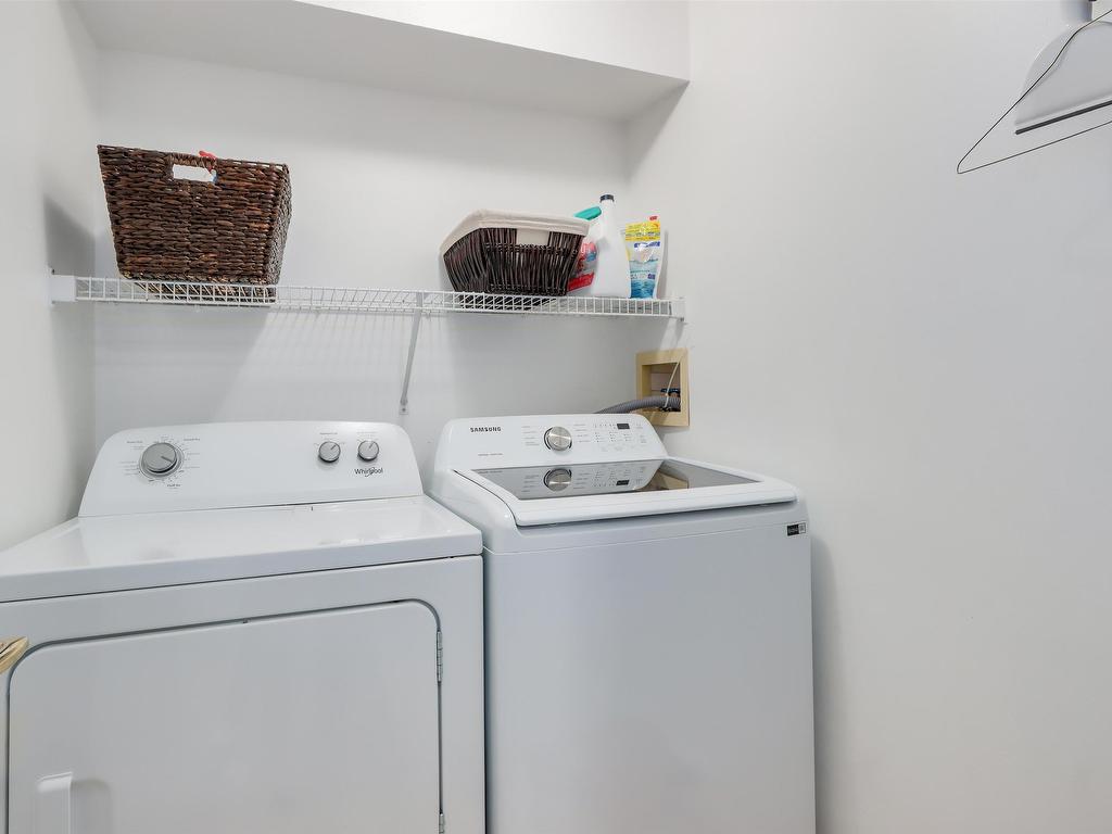 









5262


Oakmount

Crescent, 16,
Burnaby,




BC
V5H 4R7

