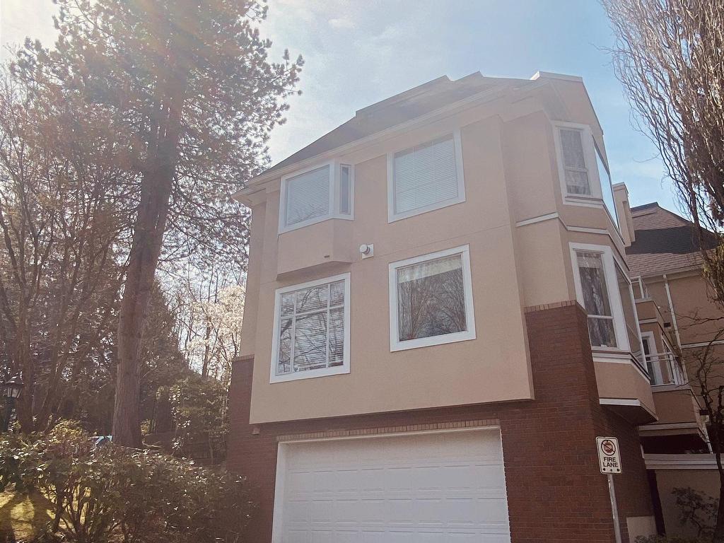 









5262


Oakmount

Crescent, 16,
Burnaby,




BC
V5H 4R7

