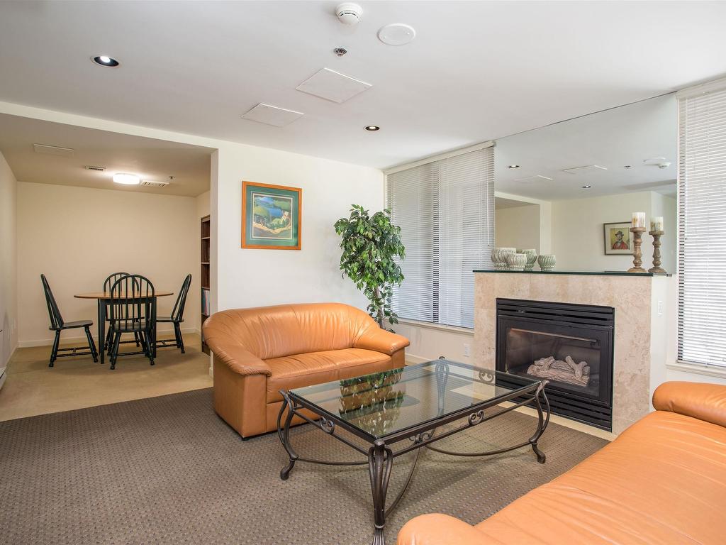 









1689


Duchess

Avenue, 408,
West Vancouver,




BC
V7N 1P7

