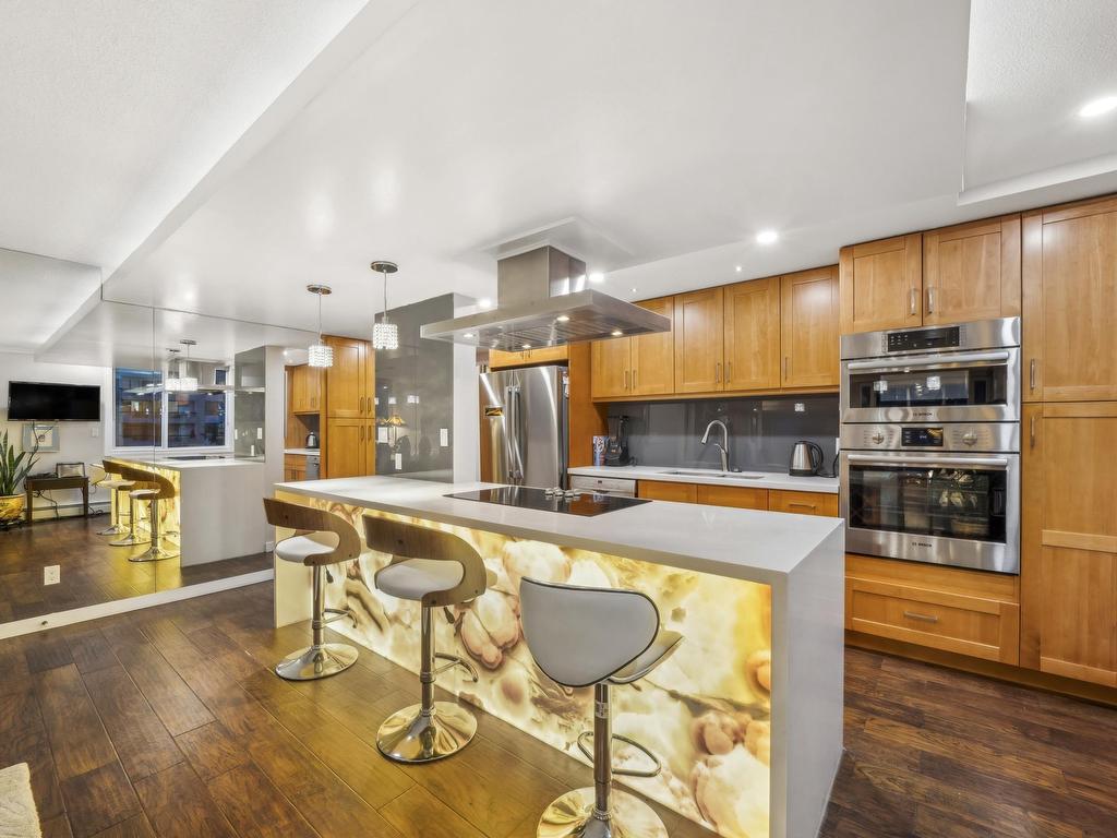 









2090


Argyle

Avenue, 602,
West Vancouver,




BC
V7V 4R4

