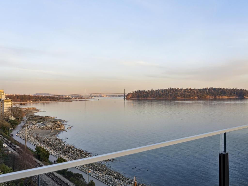 









2090


Argyle

Avenue, 602,
West Vancouver,




BC
V7V 4R4

