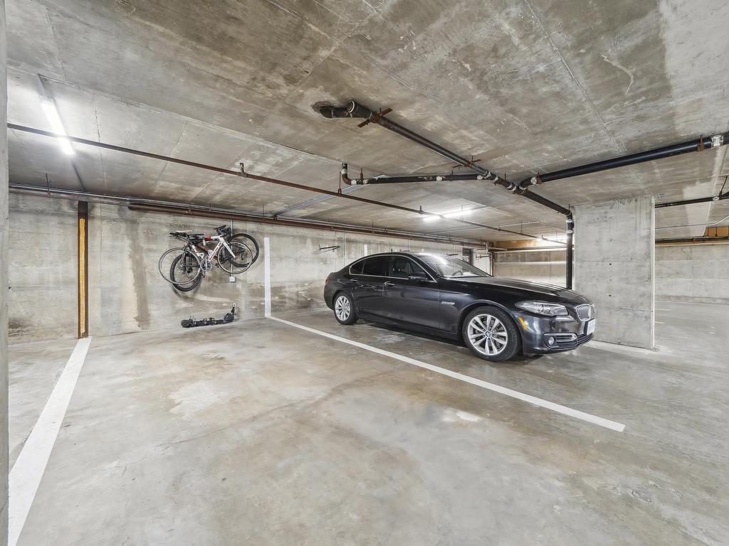 









2090


Argyle

Avenue, 602,
West Vancouver,




BC
V7V 4R4

