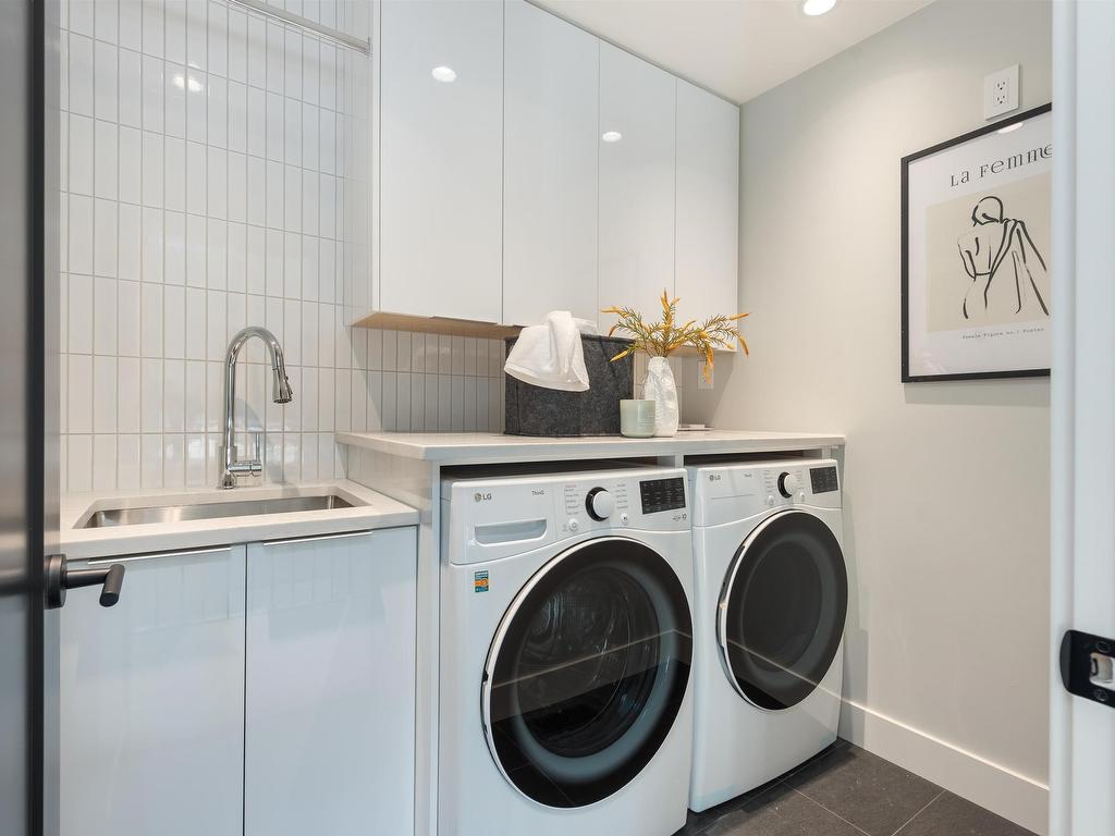 









644A


Girard

Avenue,
Coquitlam,




BC
V3K 1S8

