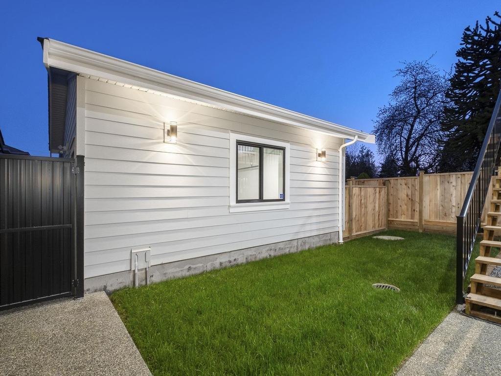 









644A


Girard

Avenue,
Coquitlam,




BC
V3K 1S8

