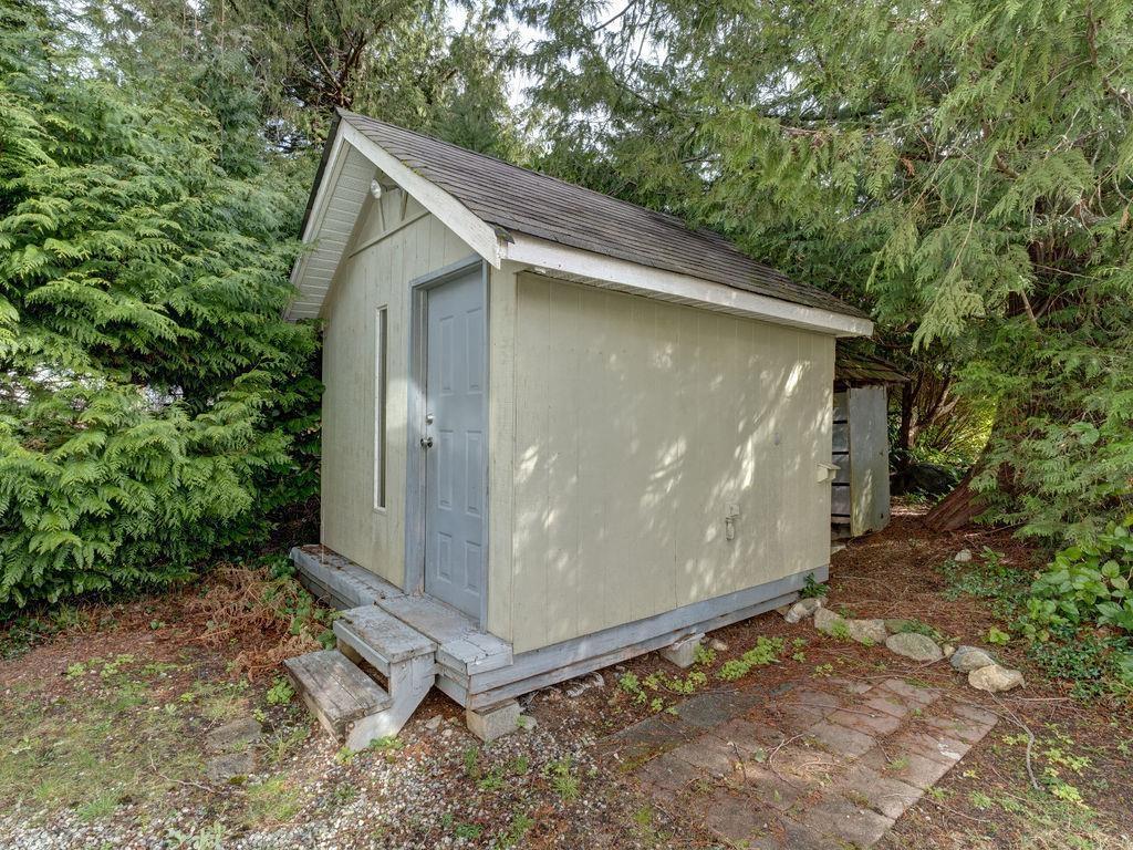 









5642


Nickerson

Road,
Sechelt,




BC
V7Z 0M6


