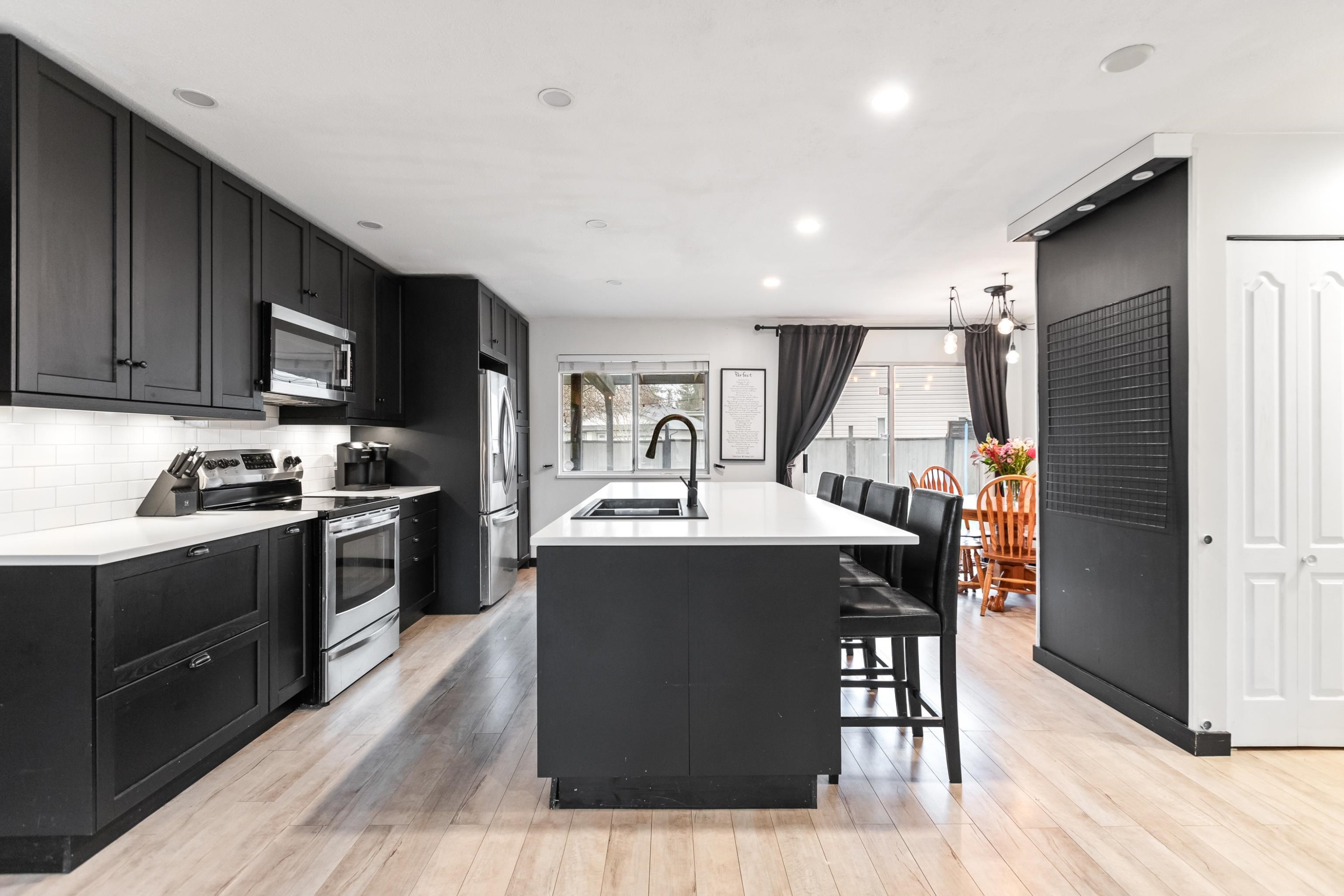 









11750


Glenhurst

Street,
Maple Ridge,




BC
V2X 0B9

